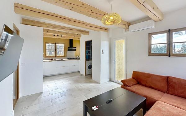 Maison à vendre    2 pièces •  Nice