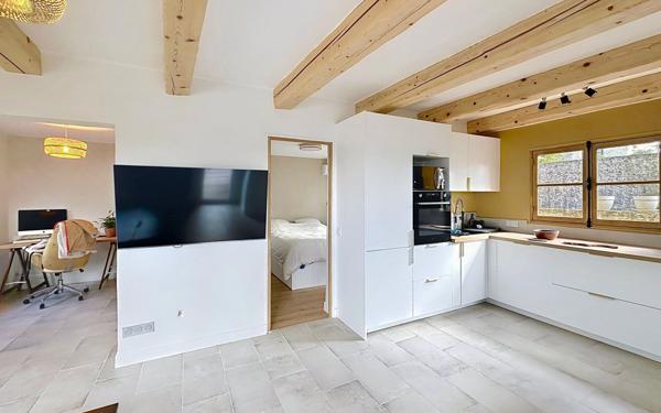 Maison à vendre    2 pièces •  Nice