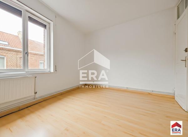 Maison - 101 m² - 4 chambres avec extérieur - Combles - CROIX secteur Mairie