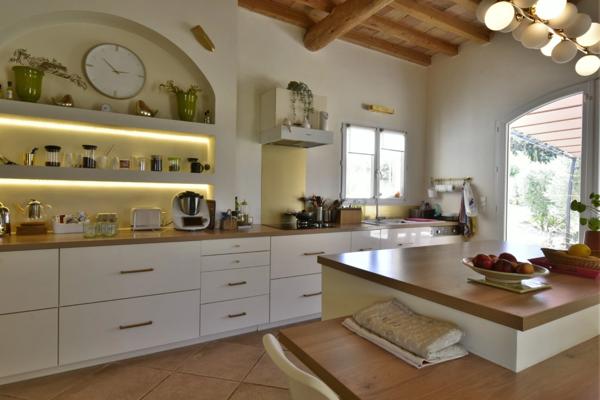 Maison à vendre 5 pièces FONTVIEILLE (13)