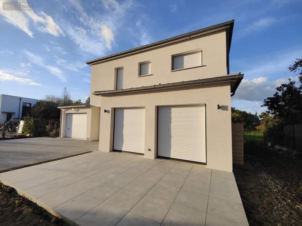 Maison à louer à Cesson-Sévigné en Ille-et-Vilaine (35510), ref : 097/2548   
LA MENOURIAIS