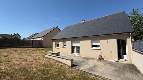Maison récente 4 pièces à vendre au centre de Montjean sur Loire, secteur calme
