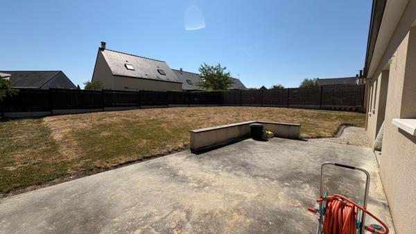 Maison récente 4 pièces à vendre au centre de Montjean sur Loire, secteur calme