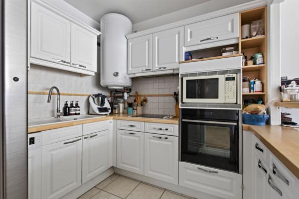 APPARTEMENT 3 chambres. 451 000 € - Référence  996
