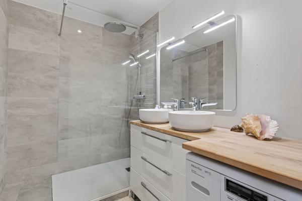 APPARTEMENT 3 chambres. 451 000 € - Référence  996