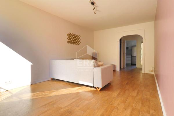 Appartement à vendre Marseille 3 pièces lumineux traversant calme loggia balcon sans travaux  stationenment facile