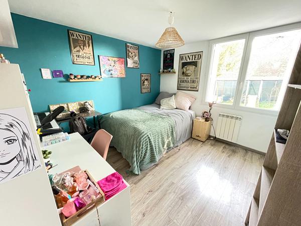 A VENDRE - Maison rénovée de 155 m² à 4 km de Chaumont En Vexin - 4 chambres - 800 m² de terrain