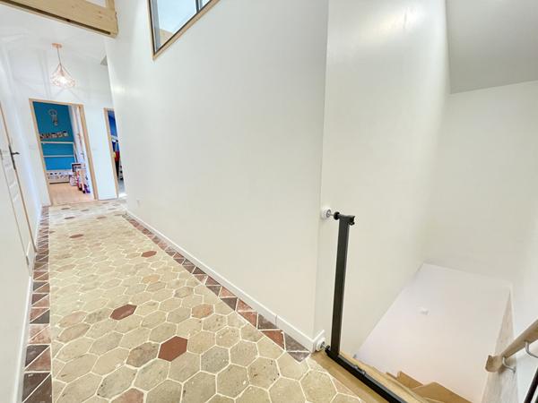 A VENDRE - Maison rénovée de 155 m² à 4 km de Chaumont En Vexin - 4 chambres - 800 m² de terrain