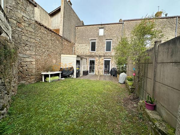 Vente Maison106 m² - 4 Pièces - SEVREMOINE (49660)