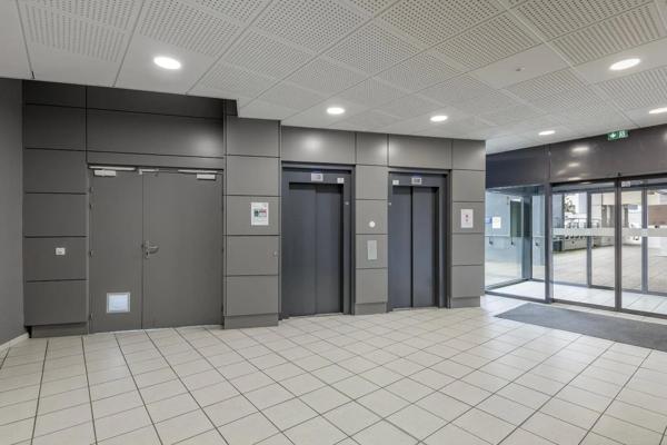 Appartement à louer 2 pièces 46.45m² Montbéliard (25200)