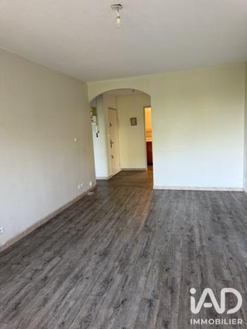 Location appartement 4 pièces 73 m² Nîmes