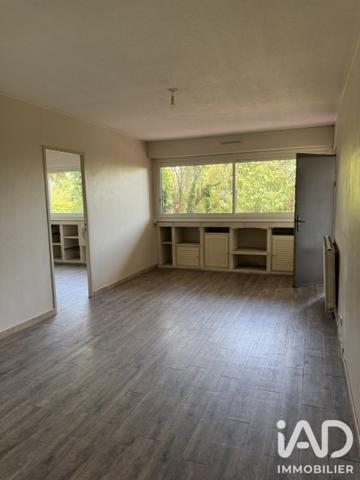 Location appartement 4 pièces 73 m² Nîmes