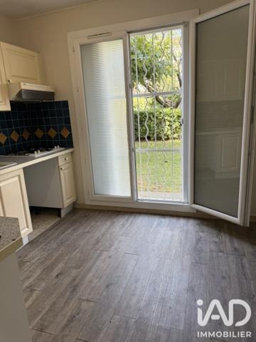Location appartement 4 pièces 73 m² Nîmes