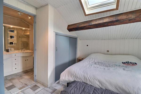 Appartement en duplex 3P 71.59 m²  et dépendances à MONTMELIAN (73800)