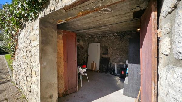 Appartement en duplex 3P 71.59 m²  et dépendances à MONTMELIAN (73800)