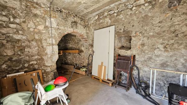 Appartement en duplex 3P 71.59 m²  et dépendances à MONTMELIAN (73800)