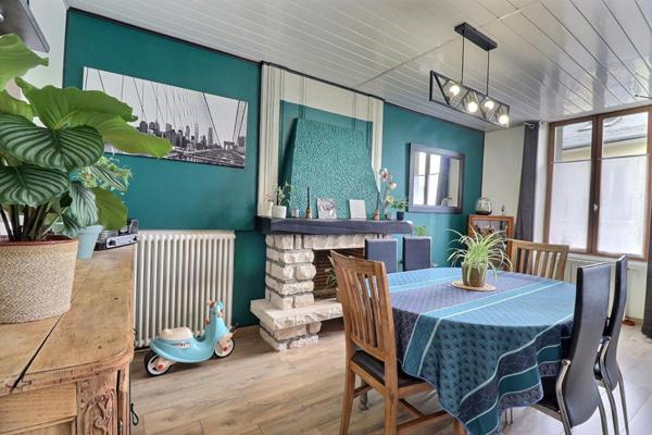 Appartement en duplex 3P 71.59 m²  et dépendances à MONTMELIAN (73800)