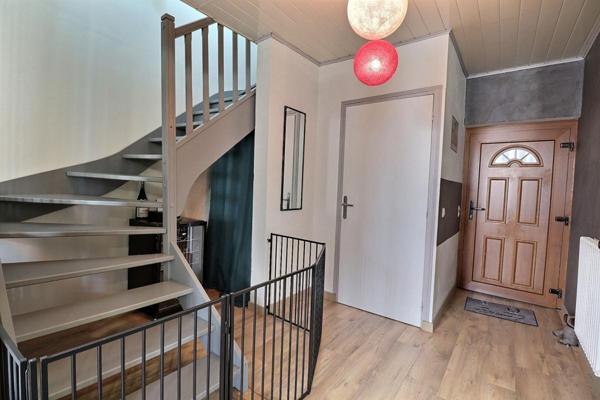 Appartement en duplex 3P 71.59 m²  et dépendances à MONTMELIAN (73800)