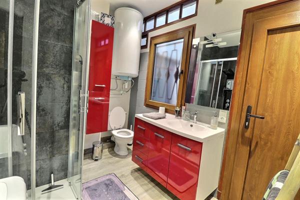 Appartement en duplex 3P 71.59 m²  et dépendances à MONTMELIAN (73800)