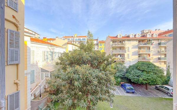 Appartement à vendre    3 pièces • 61,41 m2 Nice