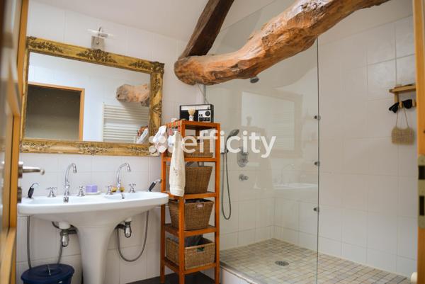 Maison 7 pièces - 234 m²