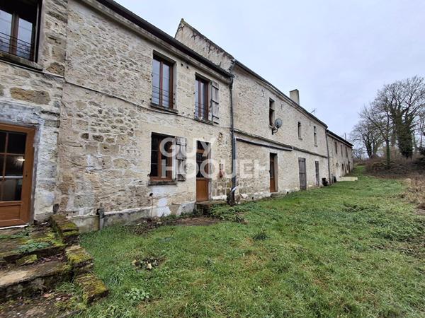 Ensemble immobilier exceptionnel sur 2,5 hectares