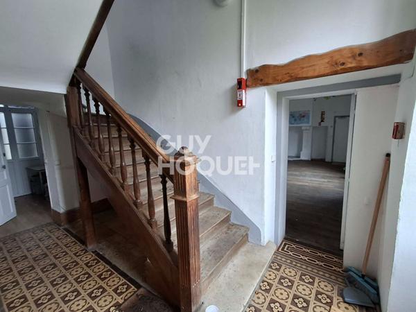 Ensemble immobilier exceptionnel sur 2,5 hectares