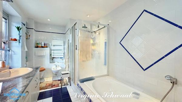 Dpt Landes (40), à vendre PEYREHORADE PROPRIETE DE 280 M2 SUR UN PARC DE 15 065 M2