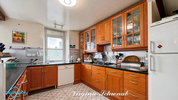 Dpt Landes (40), à vendre PEYREHORADE PROPRIETE DE 280 M2 SUR UN PARC DE 15 065 M2