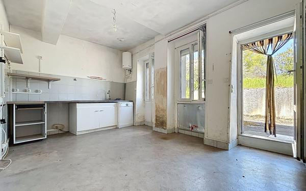 Maison à vendre    3 pièces •  Arnay-le-Duc