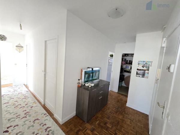 Oullins Pierre-Bénite – T4 de 87 m² avec balcon, cave et parking Oullins-Pierre-Bénite (69310)