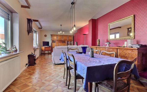 Maison à vendre    9 pièces •  Morsbach