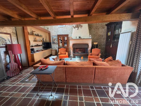 Maison à vendre 11 pièces 250 m² Vanzay