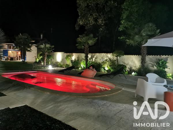 Maison à vendre 11 pièces 250 m² Vanzay