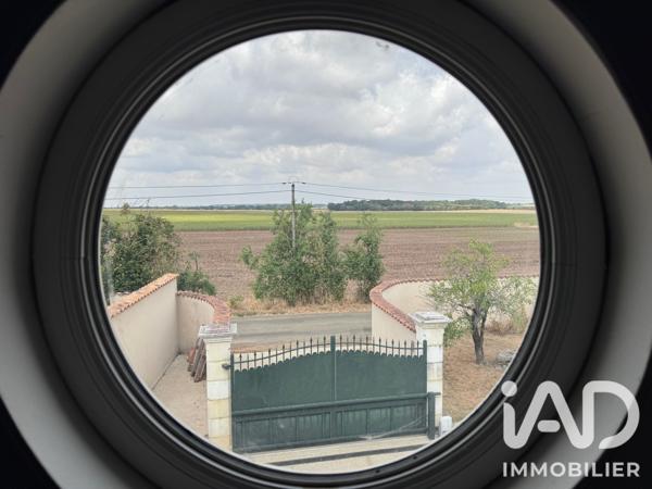 Maison à vendre 11 pièces 250 m² Vanzay