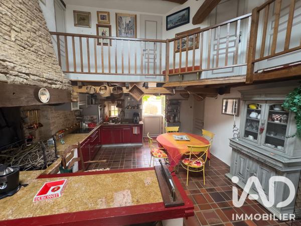 Maison à vendre 11 pièces 250 m² Vanzay