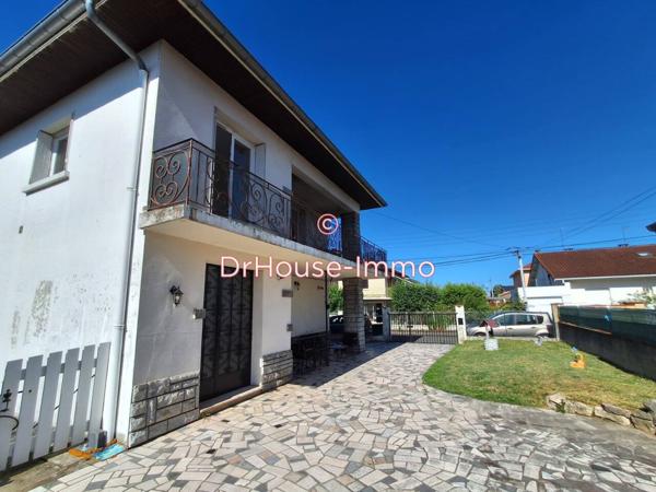 Immeuble à vendre 8 pièces de 244 m²