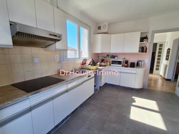 Immeuble à vendre 8 pièces de 244 m²