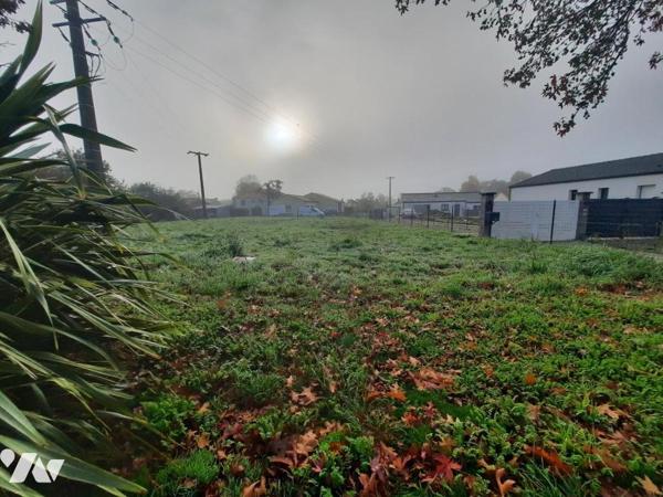 TOUVOIS - Terrain à bâtir viabilisé