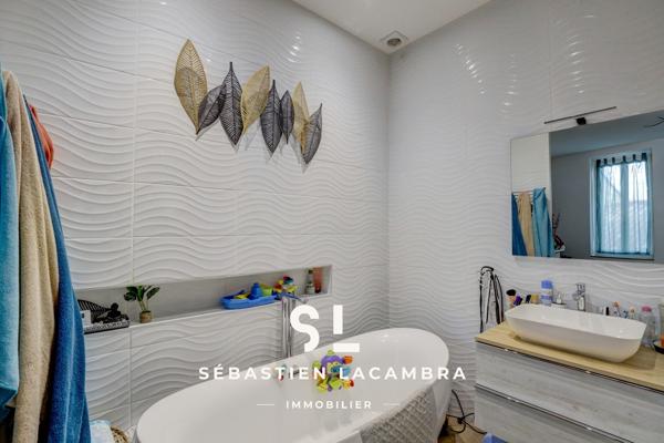 Gaillac (81600) Maison de ville rénovée – 109 m² – Terrasse plein sud – Centre de Gaillac