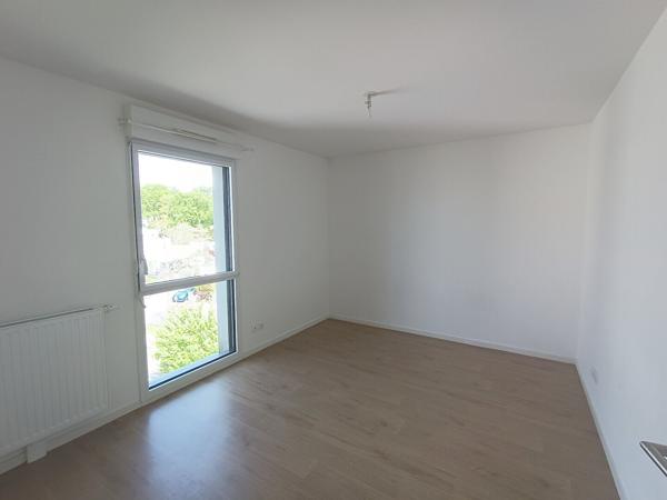 APPARTEMENT  à vendre à Saint Avé 2 pièces 49 m² parking en sous-sol et cave