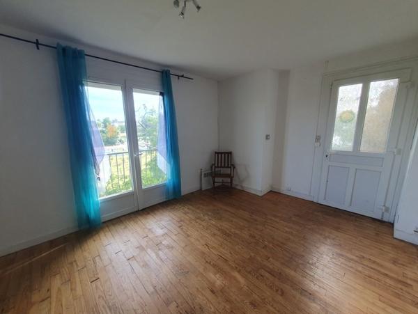 Appartement 98 000 € Auch 3 p 52 m² DPE D