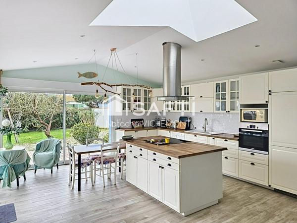 Proche plage et casino, maison familiale de plain pied avec grand jardin et garage!