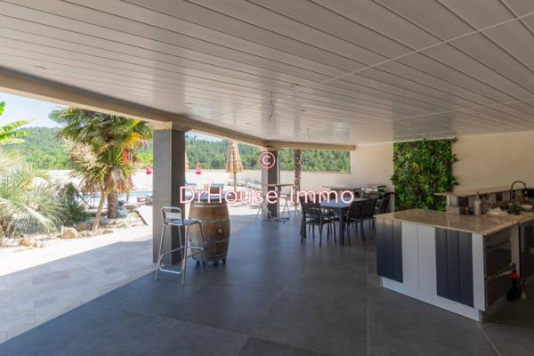 Maison à vendre 10 pièces de 266 m²