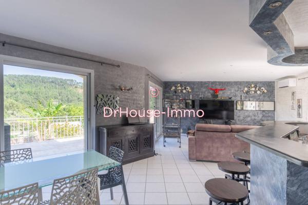 Maison à vendre 10 pièces de 266 m²