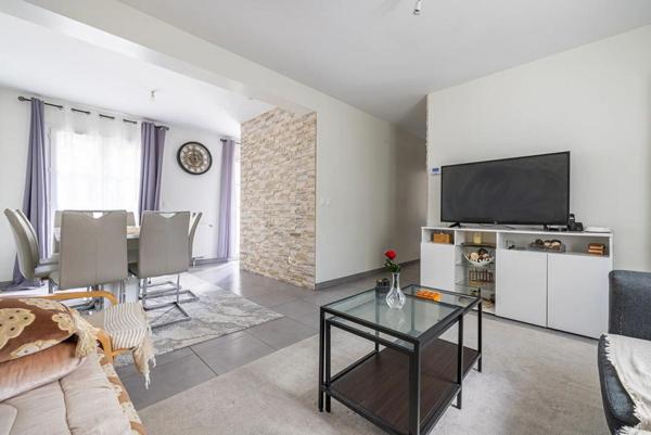 Corbeil-Essonnes ? Maison familiale récente de 130 m² avec jardin, terrasse