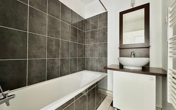 Appartement à vendre    2 pièces • 41,10 m2 Le Bouscat