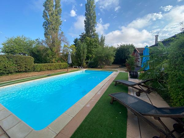 Achat maison près de Châtillon-sur-Chalaronne - 7 pièce(s) - 217 m² - 449 000 €