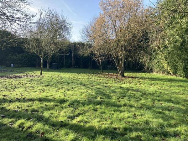 Terrain à Batir à vendre à Saint-Berthevin en Mayenne (53940), ref : 53007-2130