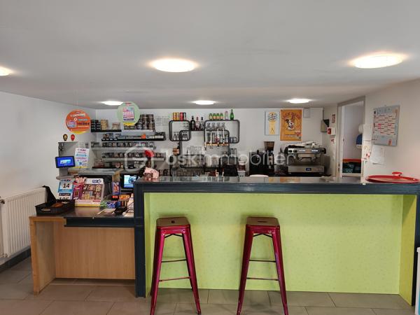A vendre, multiple rural Bar-Tabac-FDJ-Restauration dans un charmant village du Cognaçais. 

Commerce dynamique avec des locaux en très bon état, ainsi qu'une belle superficie offrant des perspectives de développement (épicerie). 

Prix de vente : 101 650€ honoraires charge acquéreur inclus (7,00% TTC du prix hors honoraires) Soit 95 000€ net vendeur.

N'hésitez pas à me contacter si l'aventure vous tente ! 

Contact : Pierre Lezeran BSK Immobilier 06.45.49.60.34 ou p.lezeran@bskimmobilier.com. A très vite !